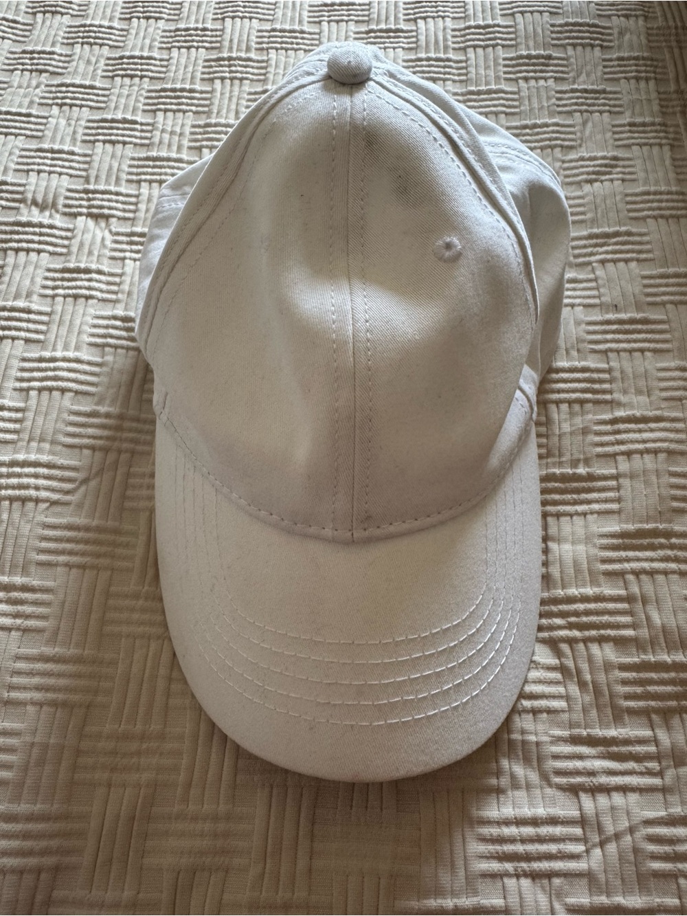 Classic White Cotton Baseball Cap - Unbranded